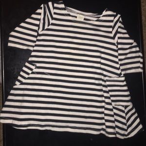 SOLD. 💥ADORABLE TOP AND JEAN BUNDLE*